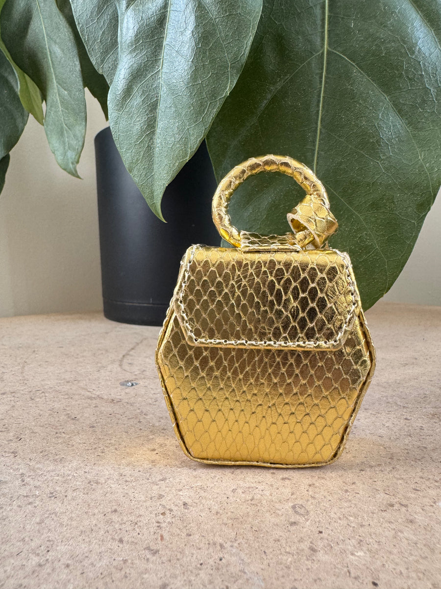GOLD FLAKES BABY BABY ZURI